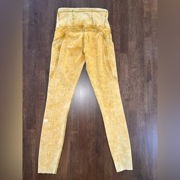 Lululemon Fast and Free High-Rise Tight 25” Ice Dye Mustard Nulux Yoga Run Sz 2 - Picture 5 of 7